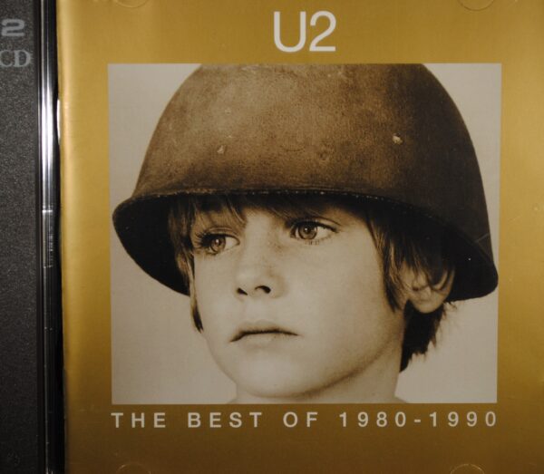 U2 – The Best Of 1980-1990&B-Sides  (2CD)